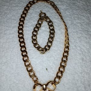 Juicy Couture Bow Necklace